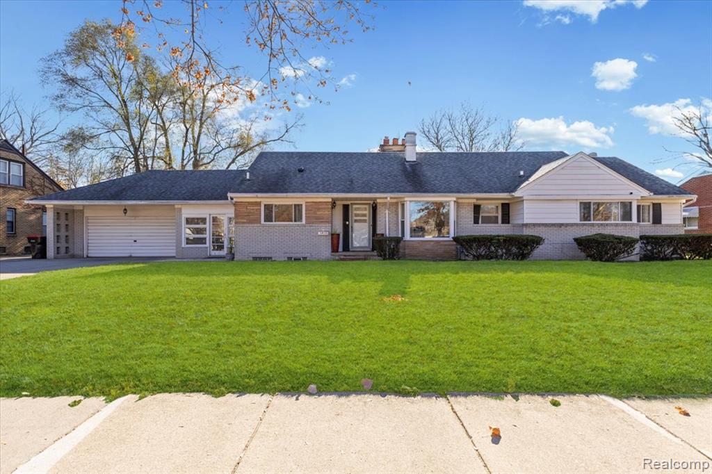 18131 Magnolia Avenue Property Photo 3