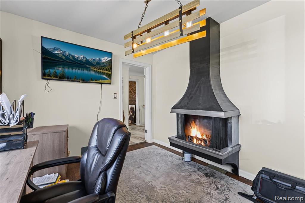 18131 Magnolia Avenue Property Photo 15