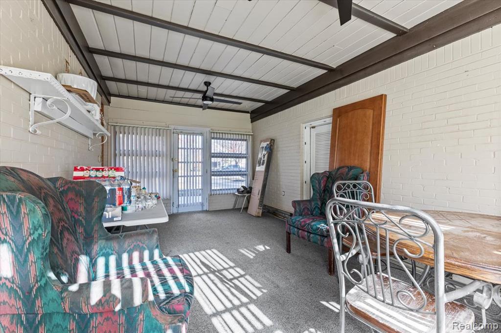 18131 Magnolia Avenue Property Photo 36