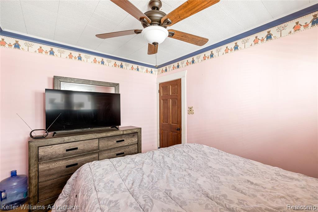 1449 Wayburn Street Property Photo 13