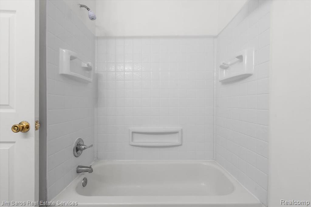 3387 Ewald Circle Property Photo 11