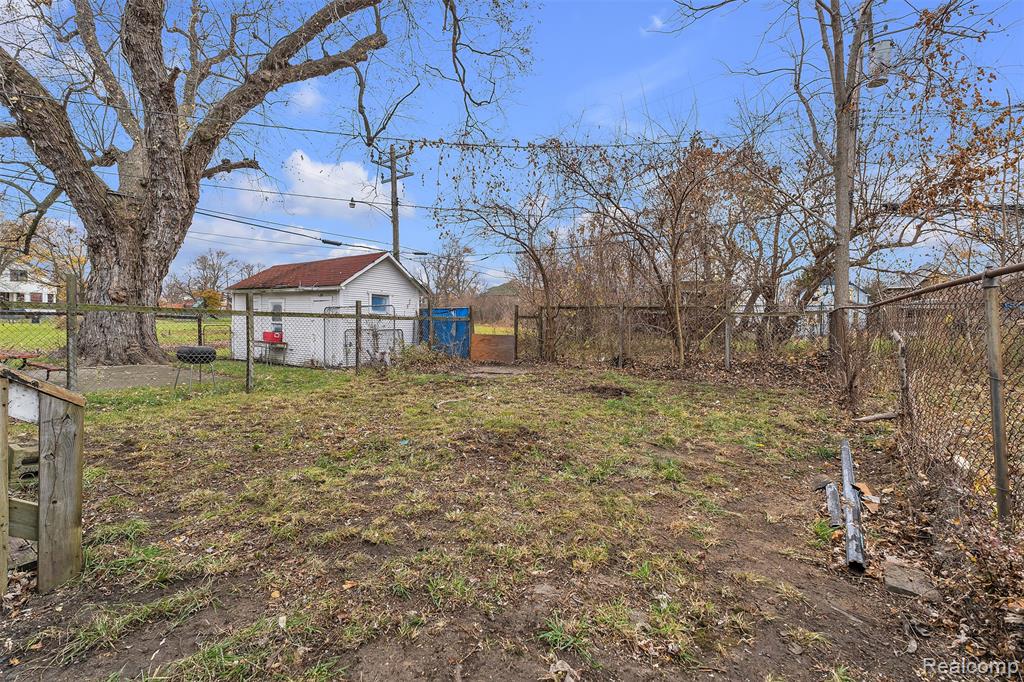 9333 Elsa Street Property Photo 33
