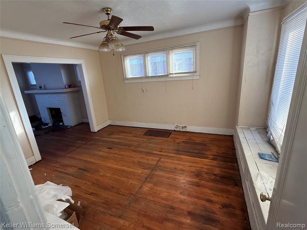 13135 Griggs Street Property Photo 3