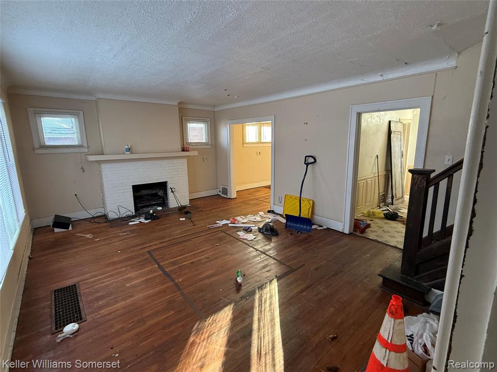 13135 Griggs Street Property Photo 4