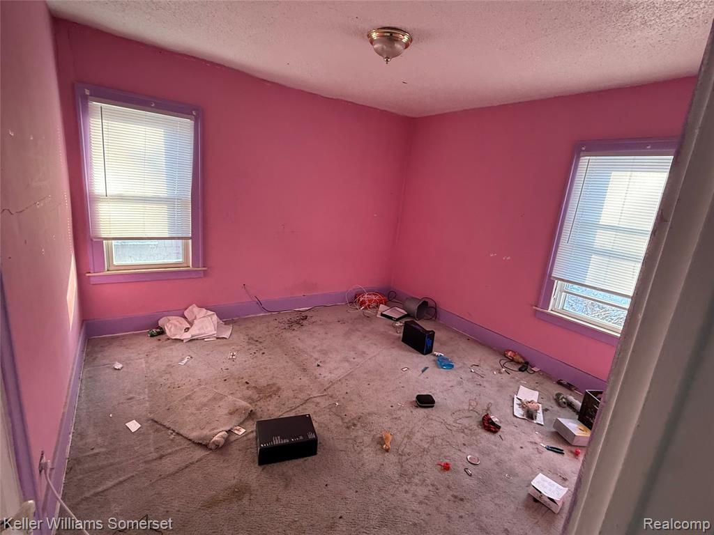 13135 Griggs Street Property Photo 7