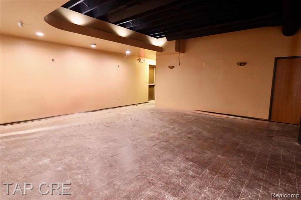 8902 Second Property Photo 4