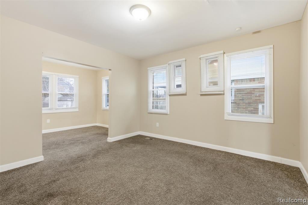 5583 Nottingham Road Property Photo 8