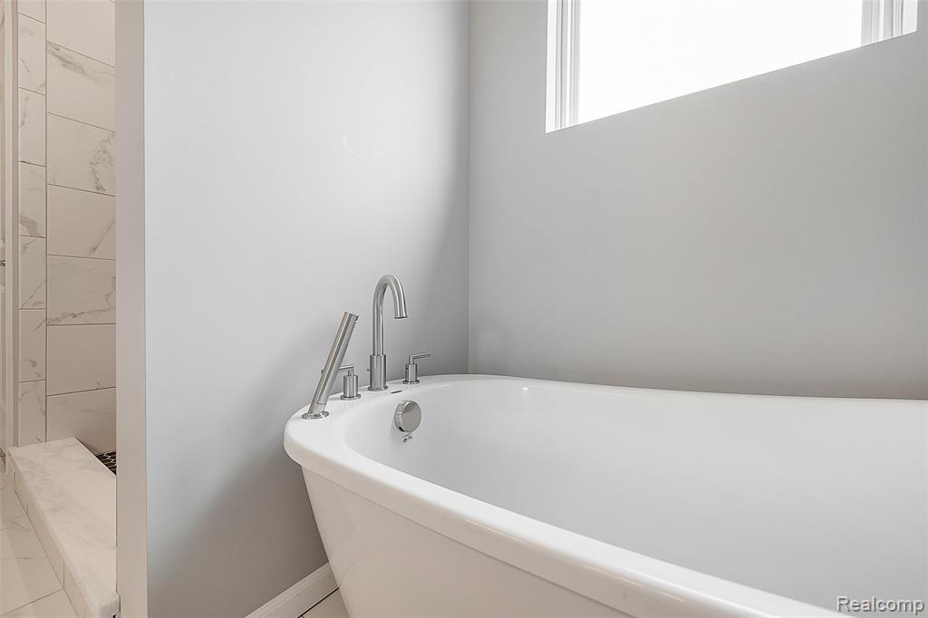 5232 Farmridge Lane Property Photo 20
