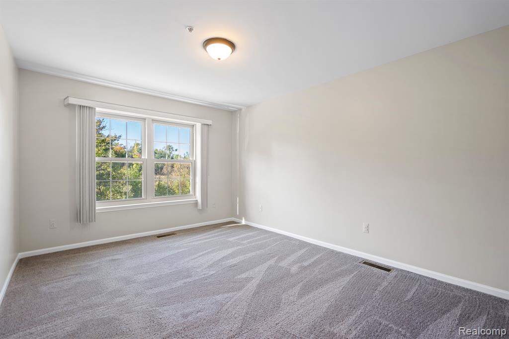 142 Sandy Lane Property Photo 12