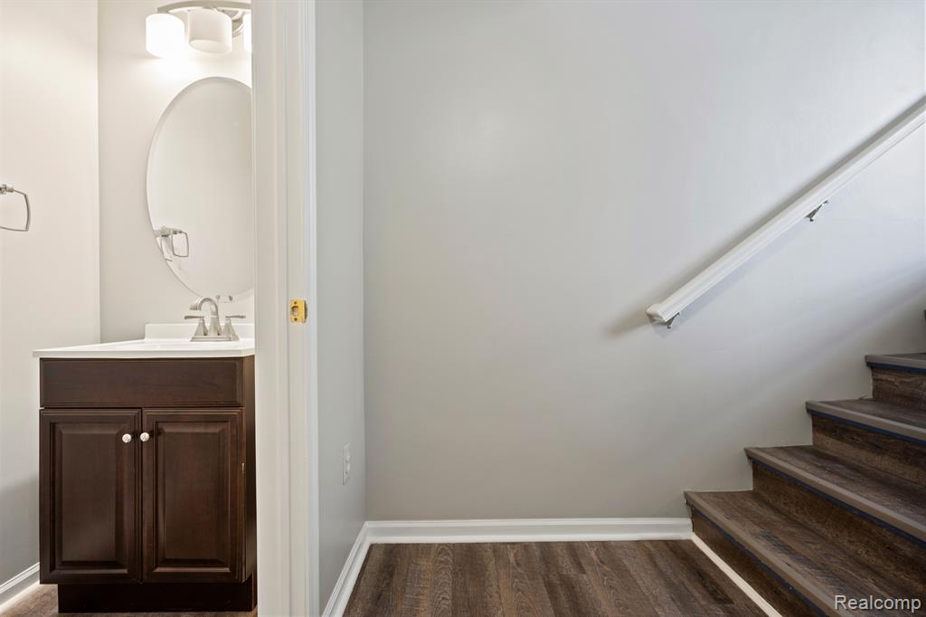 142 Sandy Lane Property Photo 16