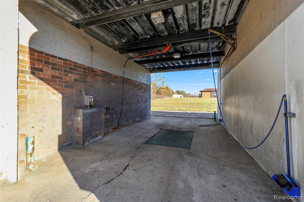 3422 Flushing Road Property Photo 28