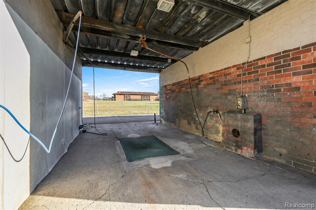 3422 Flushing Road Property Photo 30