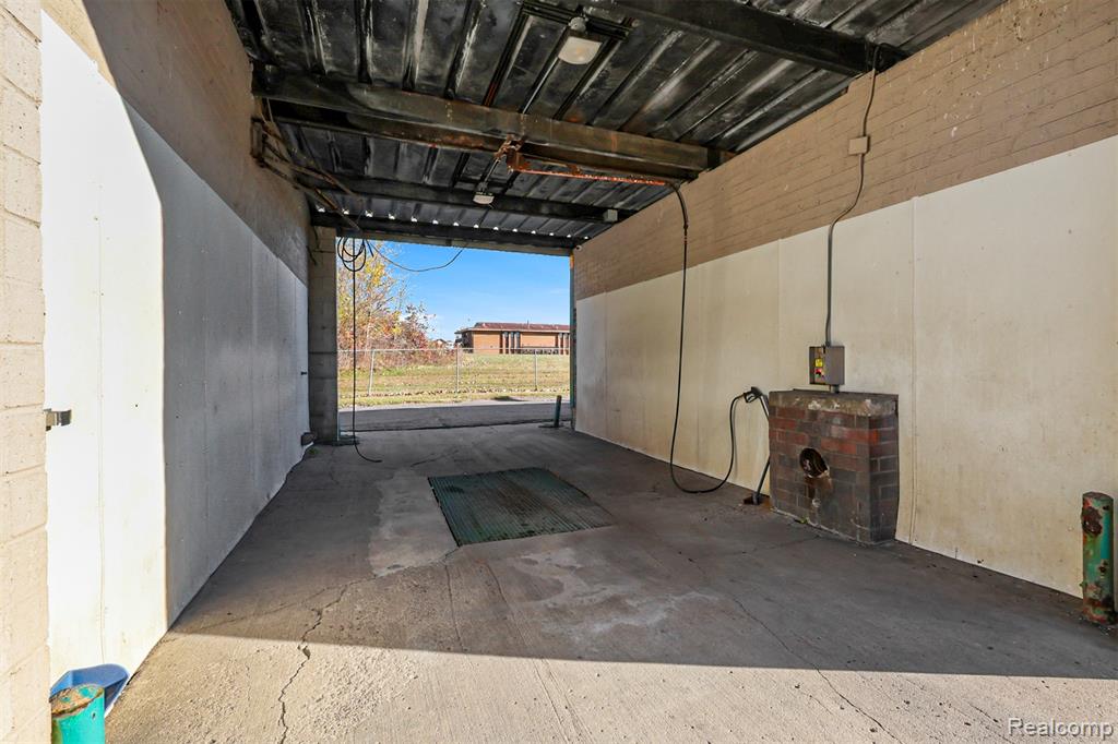 3422 Flushing Road Property Photo 32