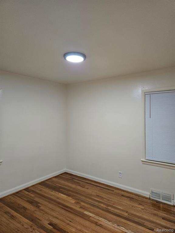 6140 Farmbrook Street Property Photo 11