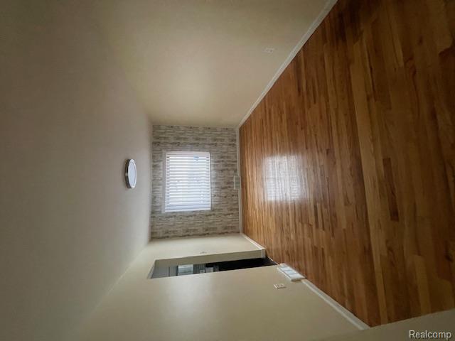 34222 Tudor Court Property Photo 3