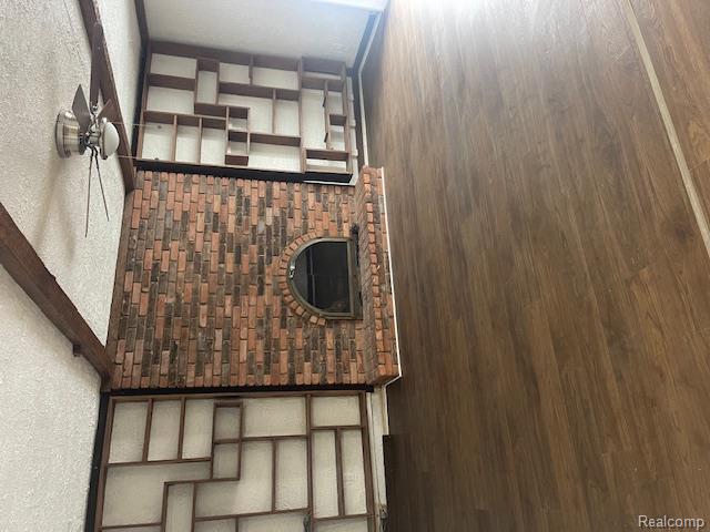 34222 Tudor Court Property Photo 6