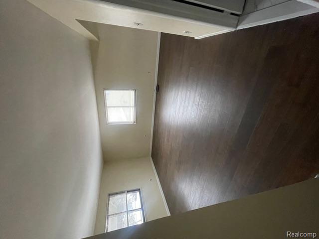 34222 Tudor Court Property Photo 8