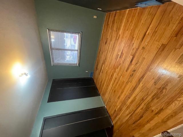 34222 Tudor Court Property Photo 14