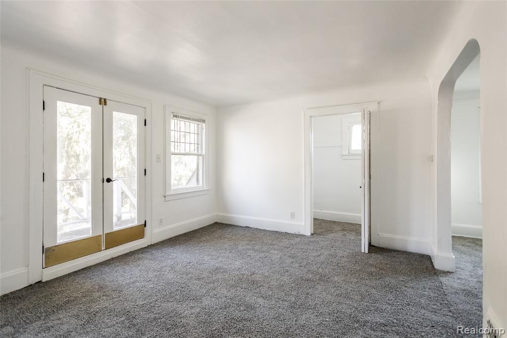 4385 Bedford Street Property Photo 3