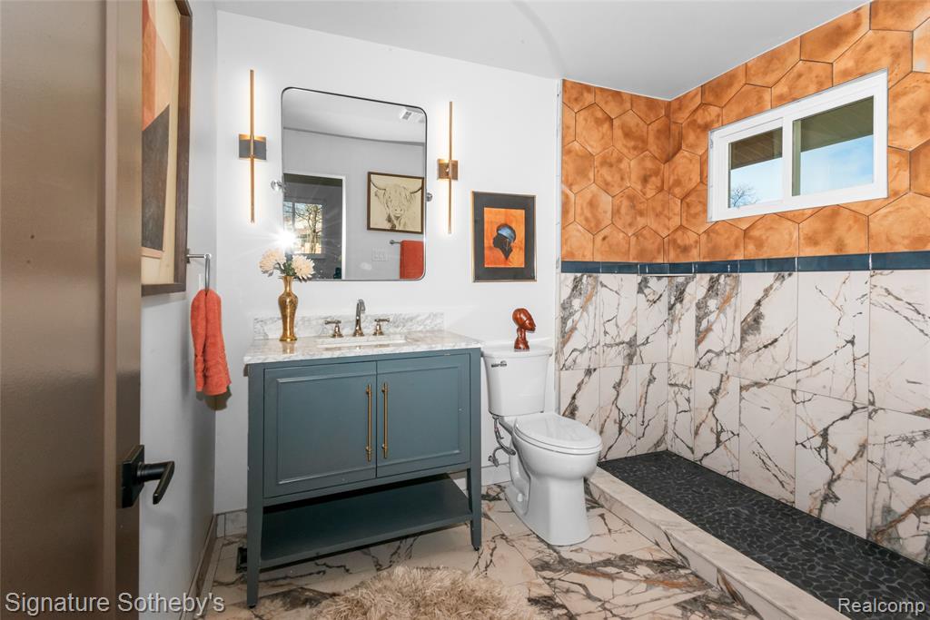 16615 Walcliff Drive Property Photo 8