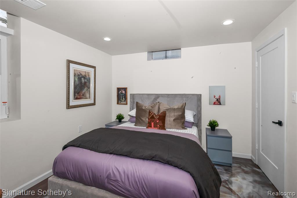 16615 Walcliff Drive Property Photo 14