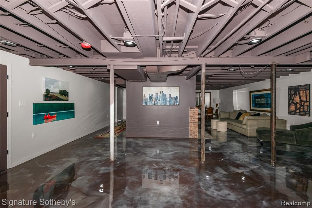 16615 Walcliff Drive Property Photo 16