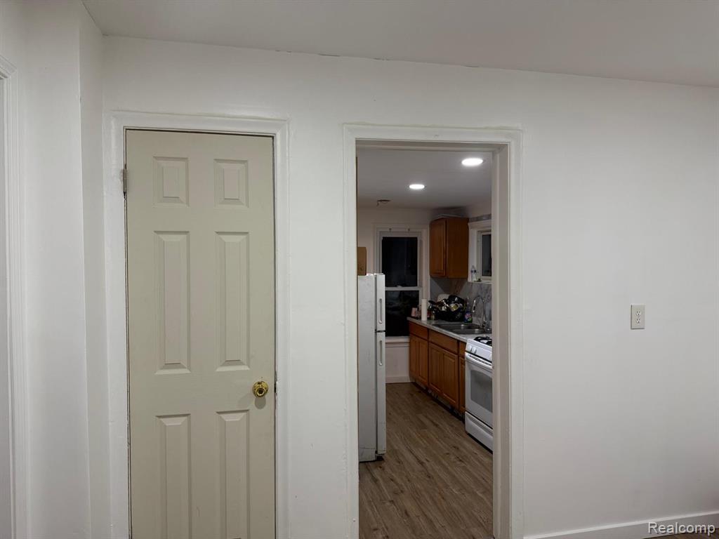 6107 Auburn Property Photo 12