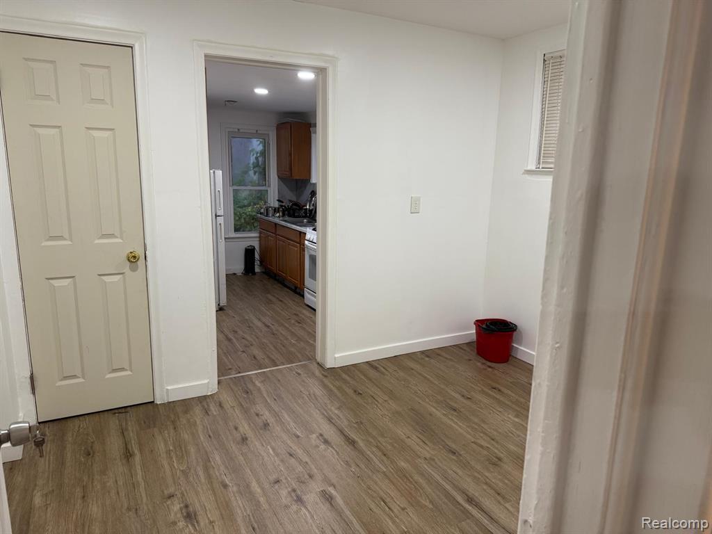 6107 Auburn Property Photo 14