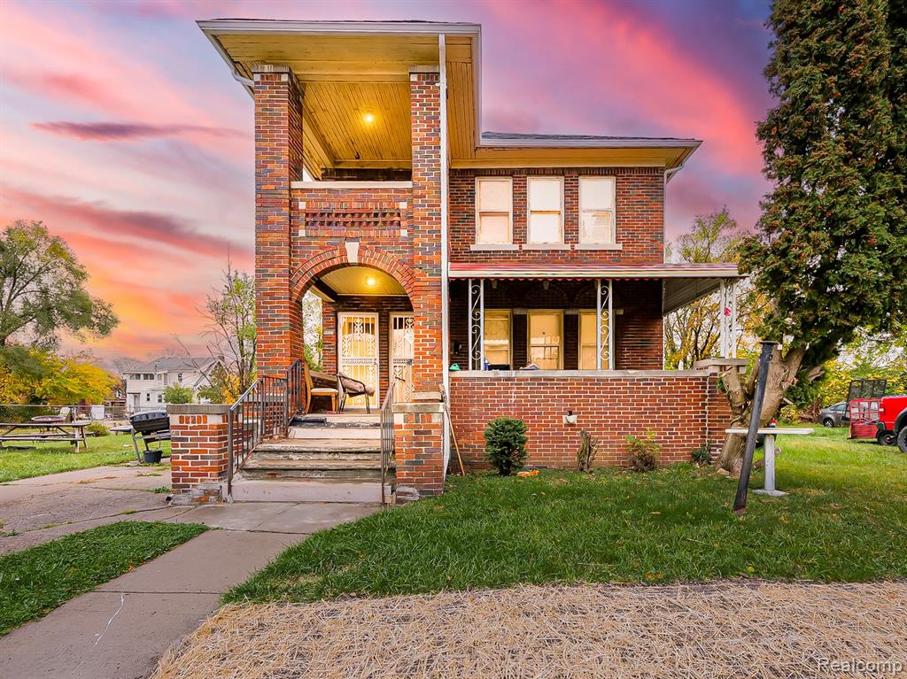 2209 Pasadena Street Property Photo 1