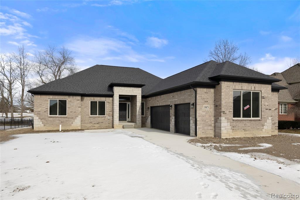 7100 Dryden Road Property Photo 2