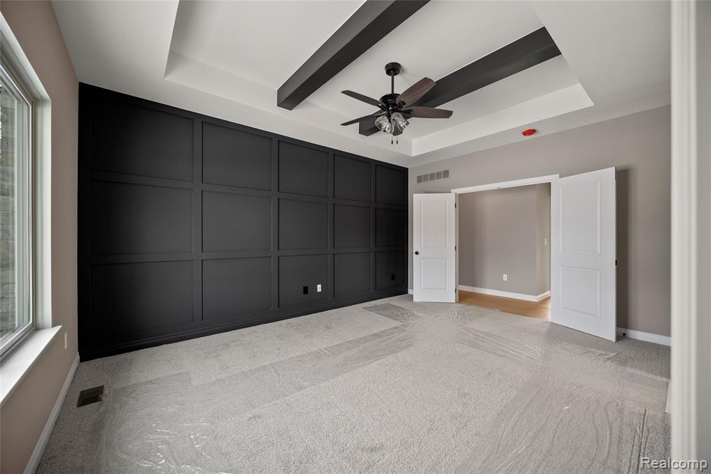 7100 Dryden Road Property Photo 19