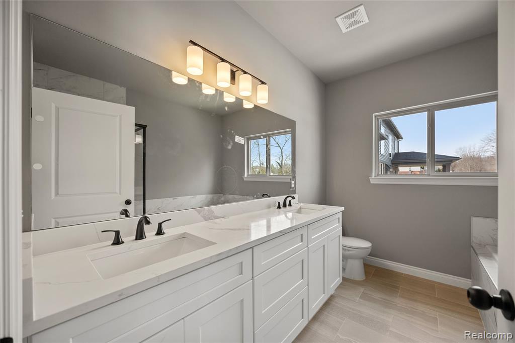 7100 Dryden Road Property Photo 20