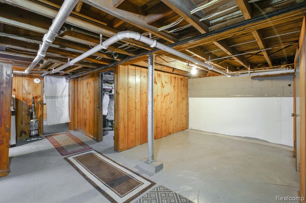 832 Pinecrest Drive Property Photo 21