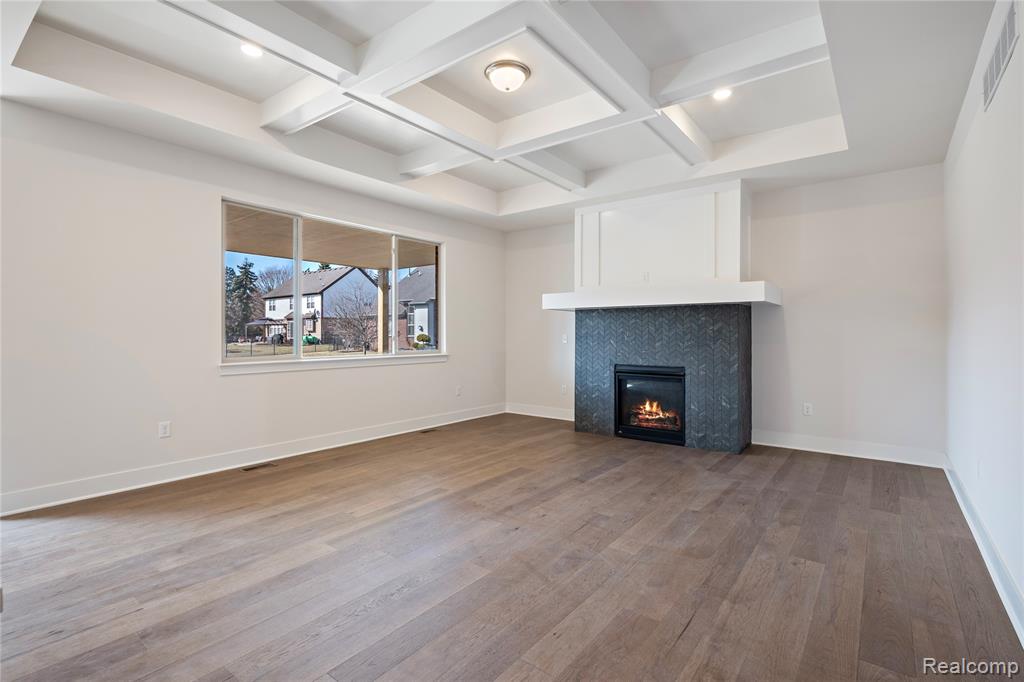 7110 Dryden Road Property Photo 14