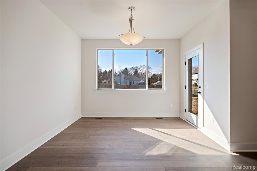 7110 Dryden Road Property Photo 25