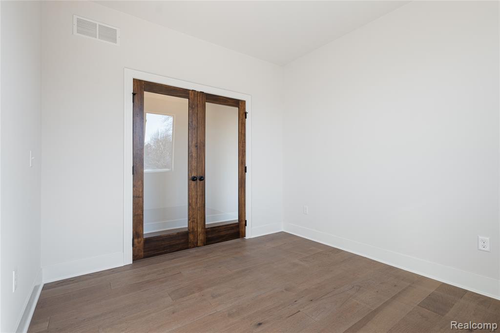 7110 Dryden Road Property Photo 28