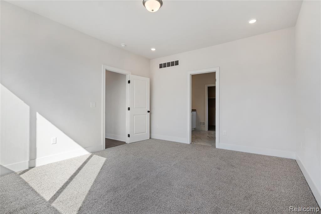 7110 Dryden Road Property Photo 31