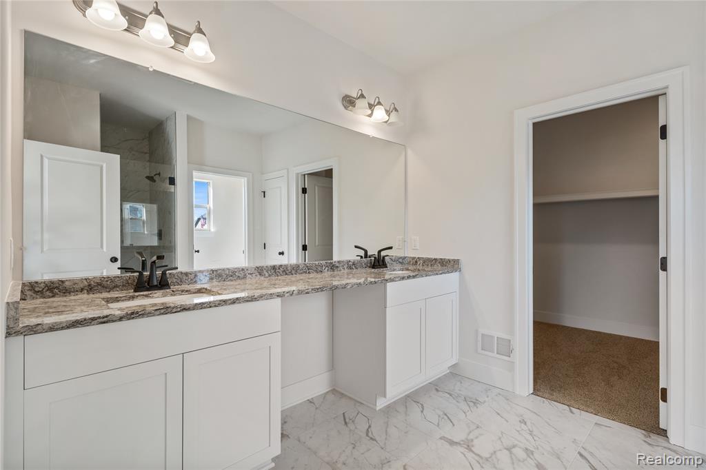 7110 Dryden Road Property Photo 32