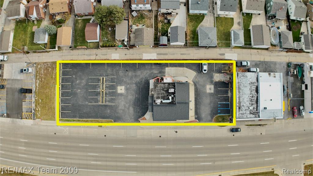 1297 Fort Street Property Photo 3