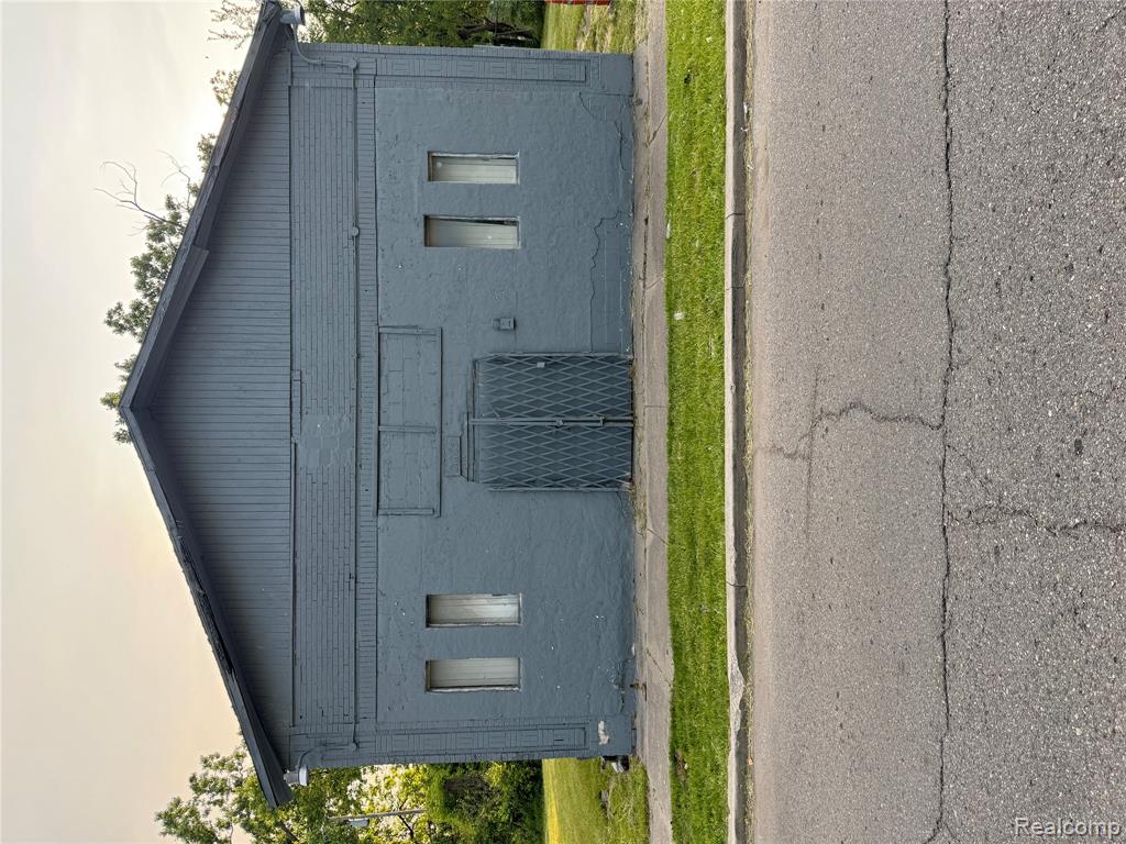 17885 Dequindre Street Property Photo 1