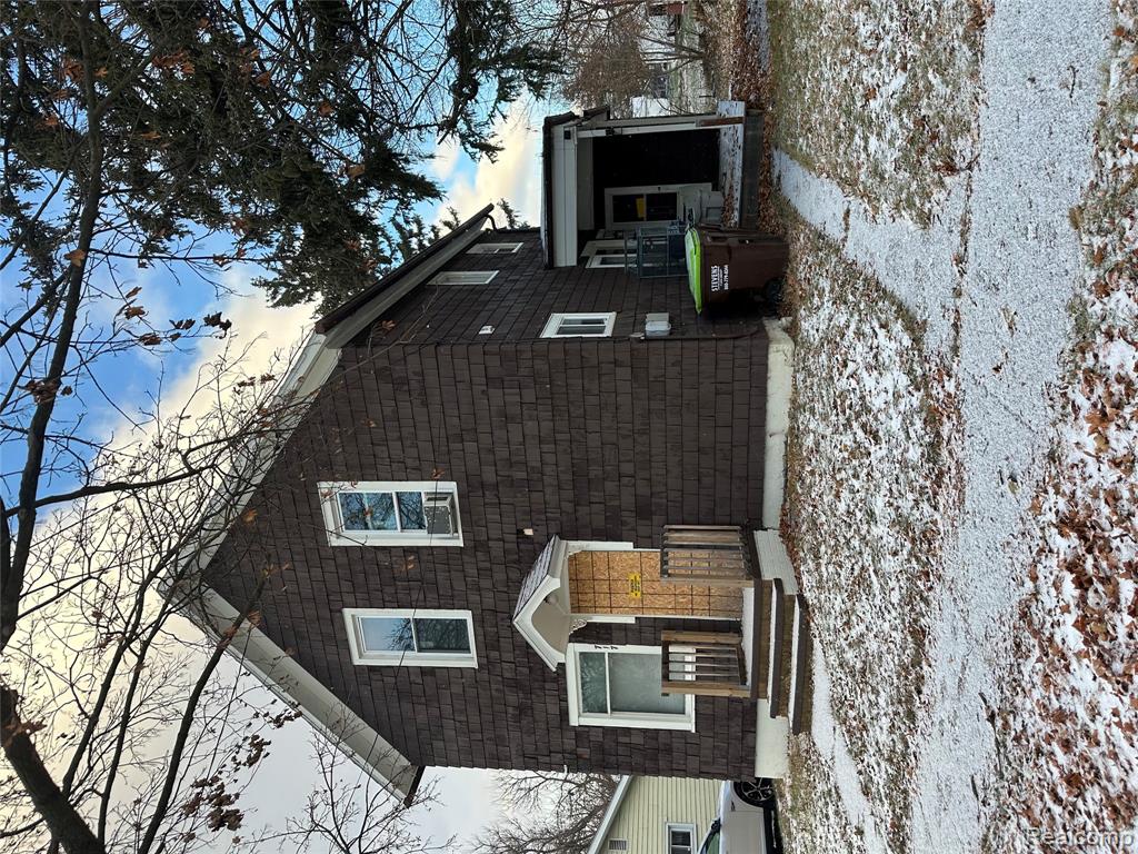 717 Bristol Street Property Photo 1