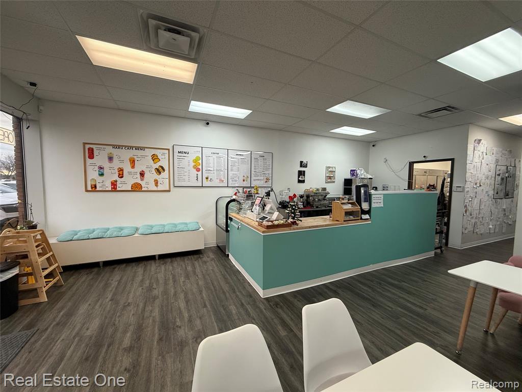 11445 15 Mile Road Property Photo 4