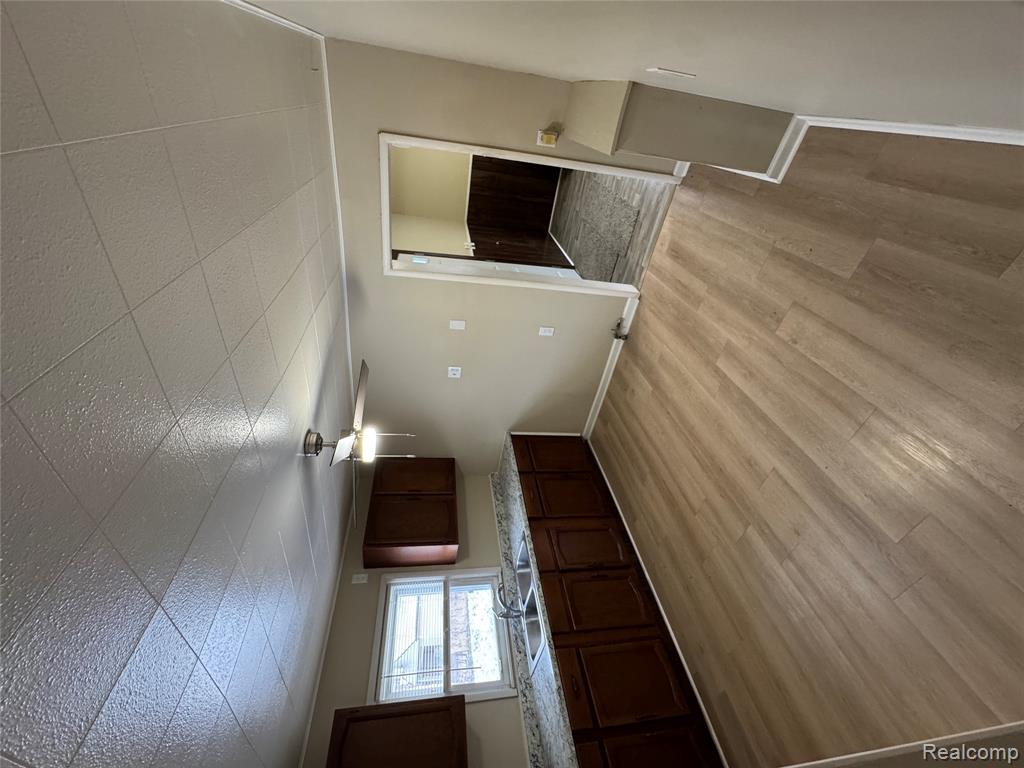11384 Cadillac Avenue Property Photo 12