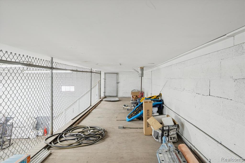 36050 Goddard Road Property Photo 23