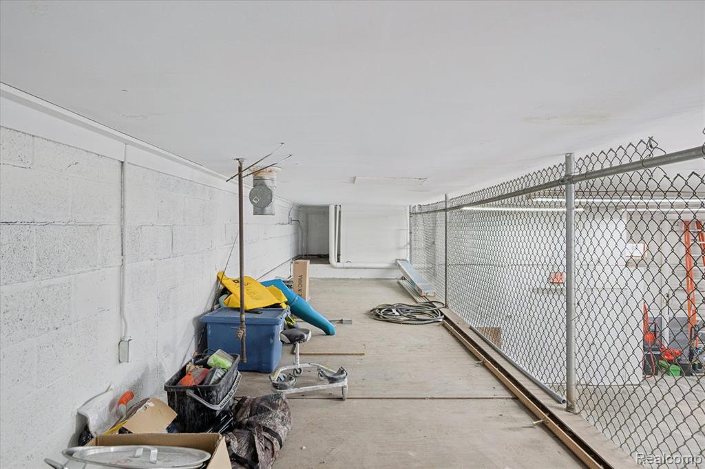 36050 Goddard Road Property Photo 24