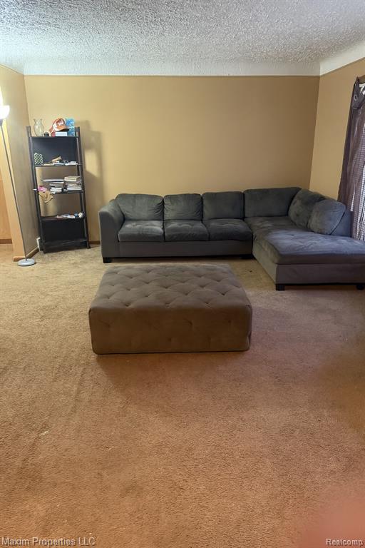 6240 W Outer Drive Property Photo 6