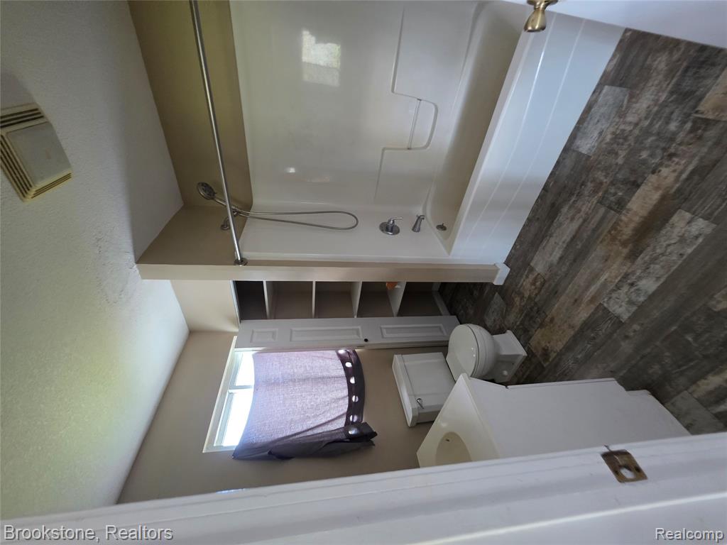 13021 N Saginaw Road Property Photo 4