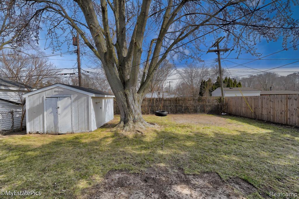 547 S Hawthorne Street Property Photo 11