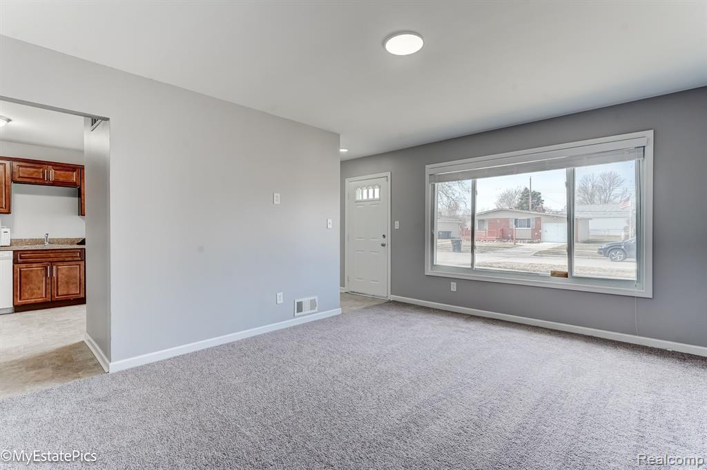 547 S Hawthorne Street Property Photo 14
