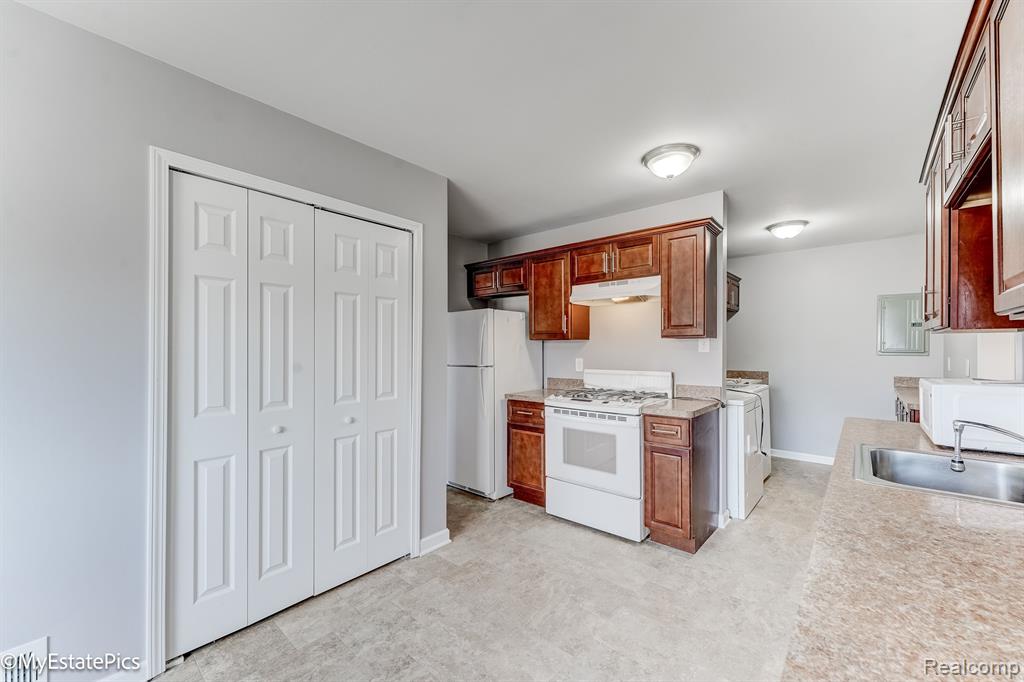 547 S Hawthorne Street Property Photo 21